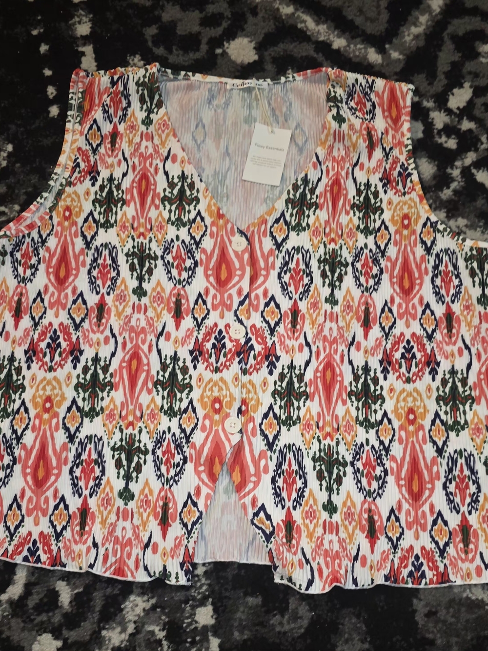 NWT Cetieo Women’s 4XL Multicolor Ikat Sleeveless Button-Front Blouse